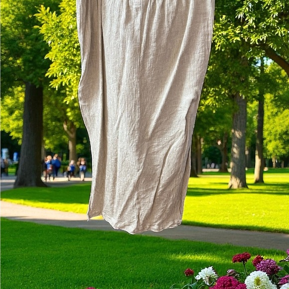 Elegant Beige Maxi Skirt - Picture 3 of 4